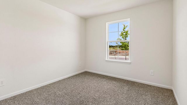 25529 Farmers Crop LN, Elgin, TX 78621