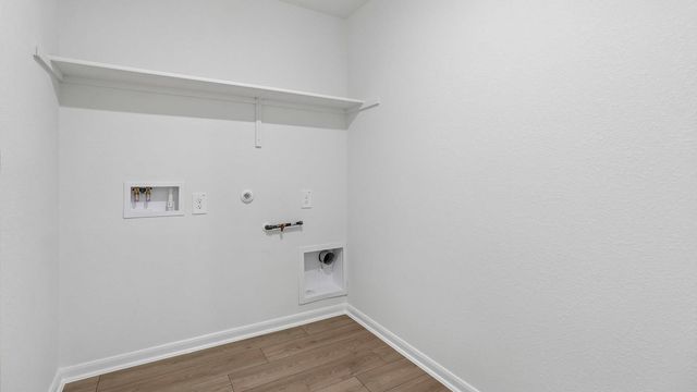 25529 Farmers Crop LN, Elgin, TX 78621