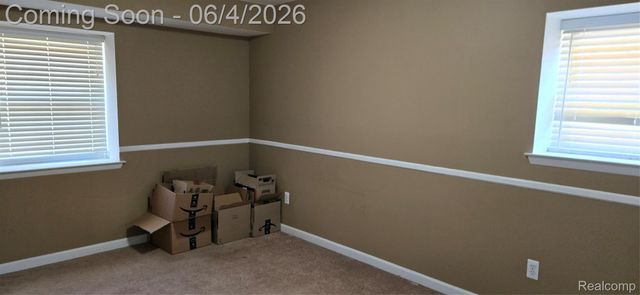 2260 N Hix Road, Westland, MI 48185