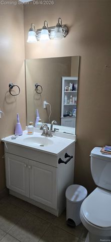 2260 N Hix Road, Westland, MI 48185