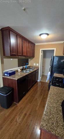 2260 N Hix Road, Westland, MI 48185