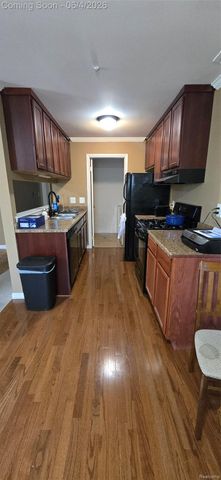 2260 N Hix Road, Westland, MI 48185