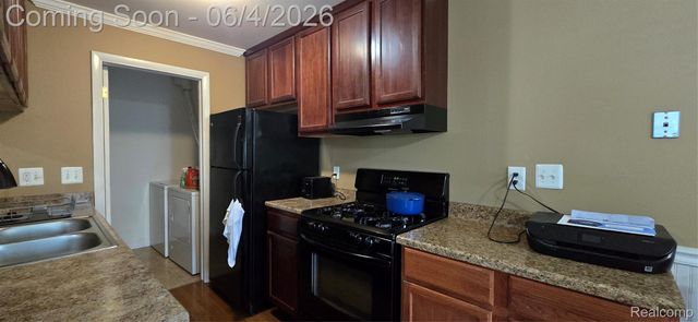 2260 N Hix Road, Westland, MI 48185