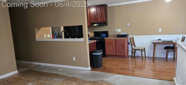 2260 N Hix Road, Westland, MI 48185