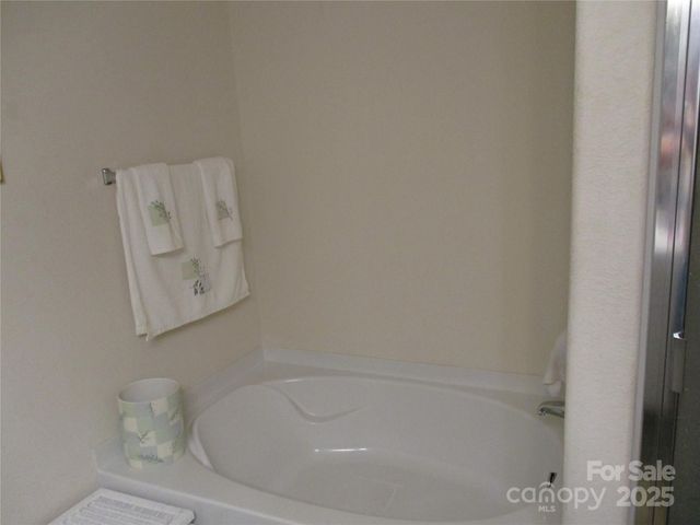 4008 Tulocay Lane, Charlotte, NC 28215