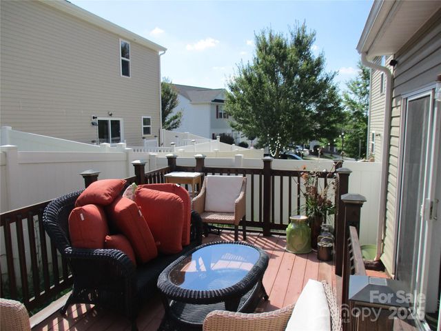 4008 Tulocay Lane, Charlotte, NC 28215