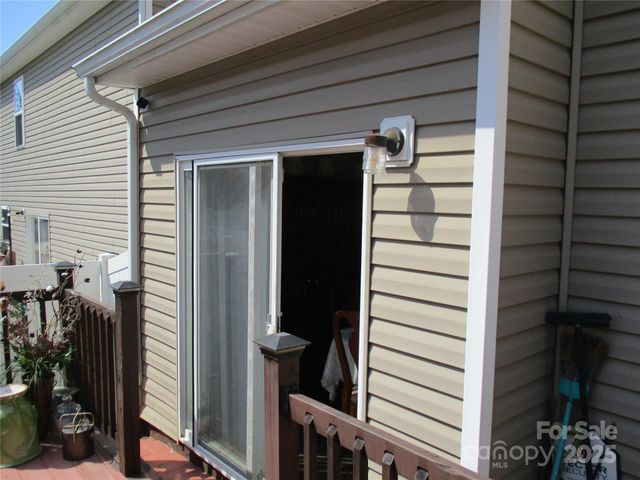 4008 Tulocay Lane, Charlotte, NC 28215