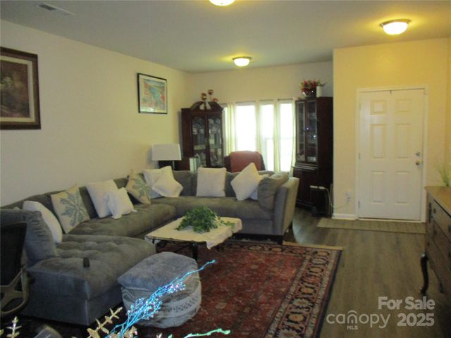 4008 Tulocay Lane, Charlotte, NC 28215