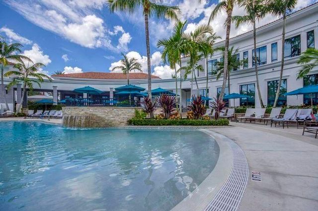 10855 Grande Boulevard, West Palm Beach, FL 33412