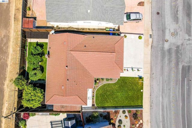 5107 Royal Palm Dr, Fremont, CA 94538