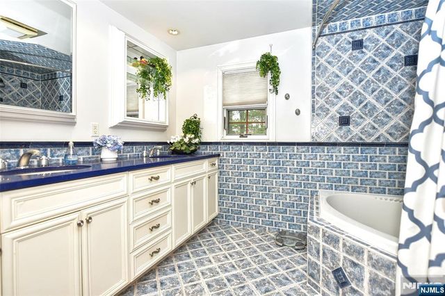 133 Oak Drive, Upper Saddle River, NJ 07458