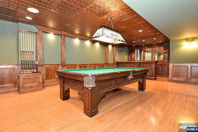 133 Oak Drive, Upper Saddle River, NJ 07458