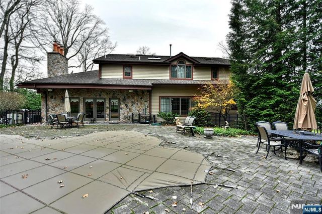 133 Oak Drive, Upper Saddle River, NJ 07458