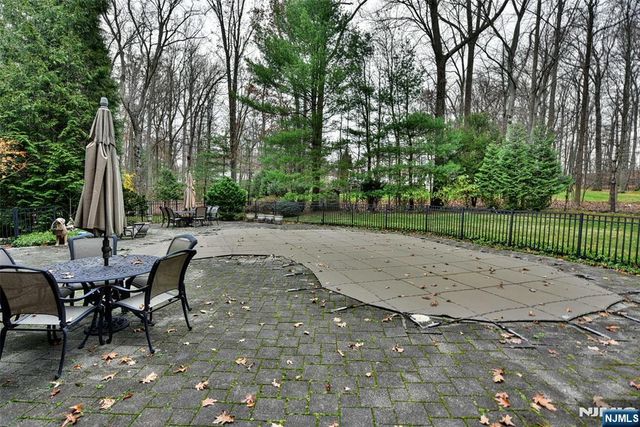 133 Oak Drive, Upper Saddle River, NJ 07458
