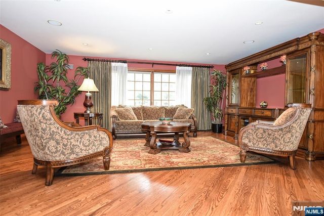 133 Oak Drive, Upper Saddle River, NJ 07458