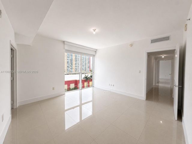 400 Sunny Isles Boulevard 819, Sunny Isles Beach, FL 33160