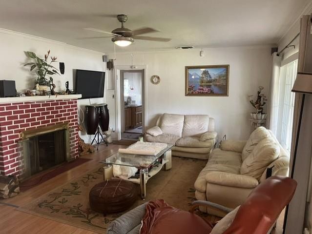 2076 20th Ave, Sacramento, CA 95822