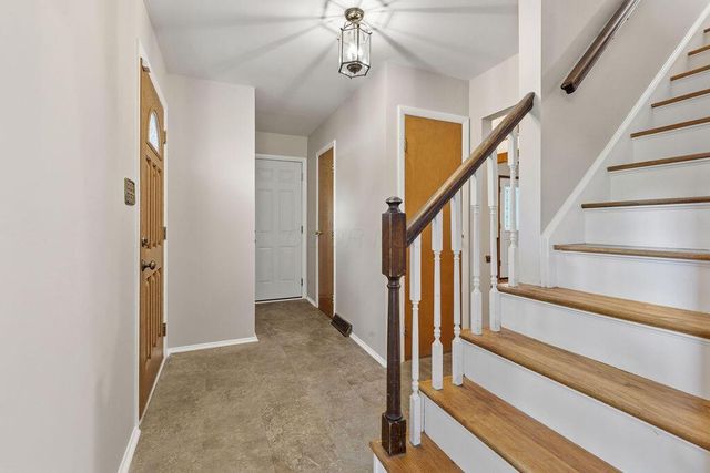 318 Apache Circle, Westerville, OH 43081