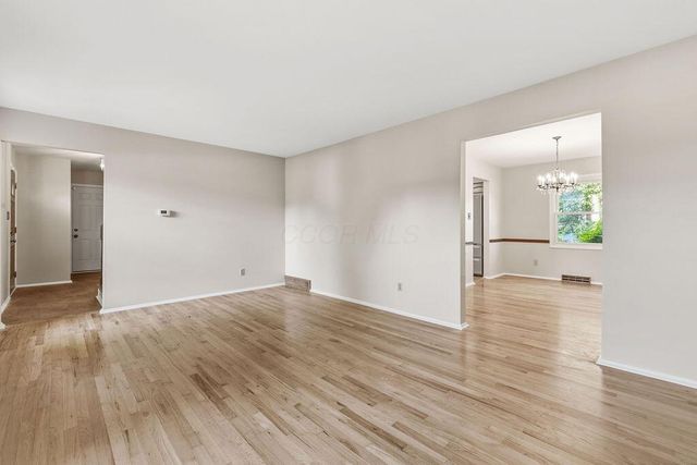 318 Apache Circle, Westerville, OH 43081