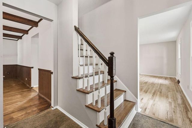 318 Apache Circle, Westerville, OH 43081