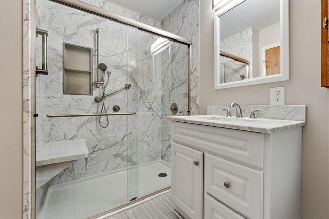 318 Apache Circle, Westerville, OH 43081