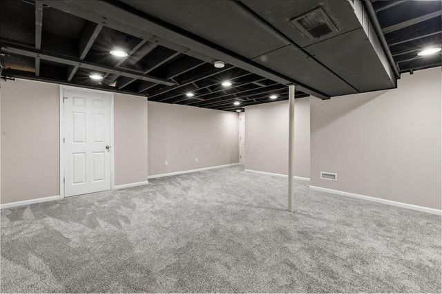 318 Apache Circle, Westerville, OH 43081