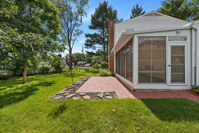 318 Apache Circle, Westerville, OH 43081
