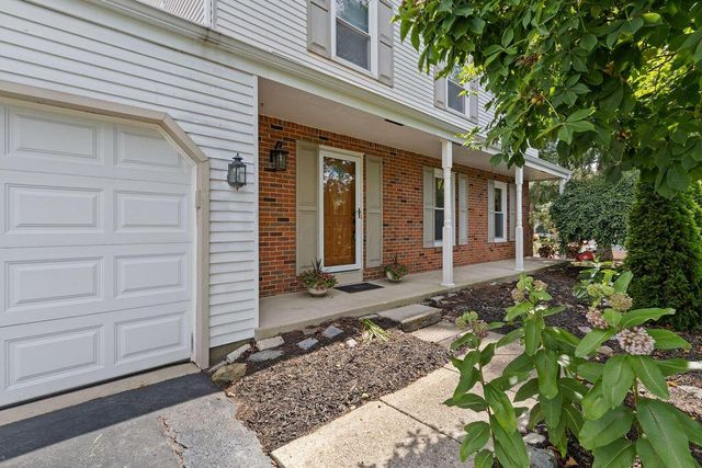 318 Apache Circle, Westerville, OH 43081