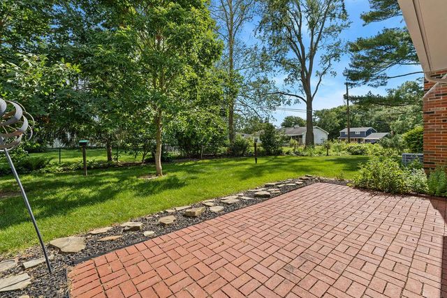 318 Apache Circle, Westerville, OH 43081