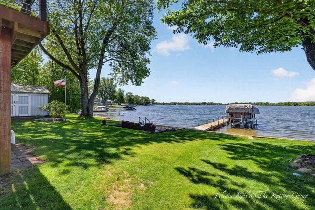 17230 Warrior Drive, Howard City, MI 49329