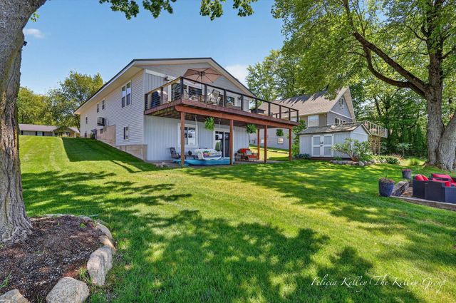 17230 Warrior Drive, Howard City, MI 49329