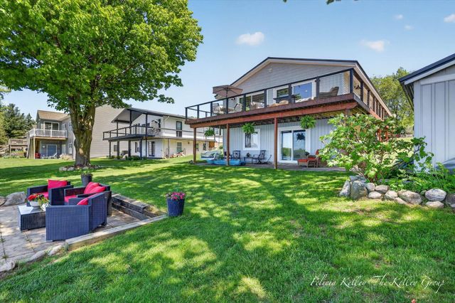 17230 Warrior Drive, Howard City, MI 49329
