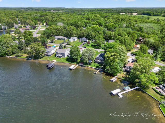 17230 Warrior Drive, Howard City, MI 49329