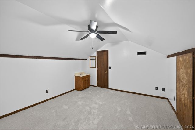 1408 S Veyda Street, Pryor, OK 74361