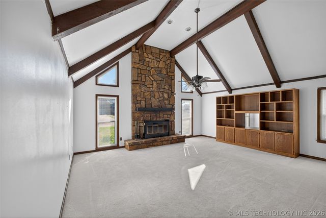 1408 S Veyda Street, Pryor, OK 74361