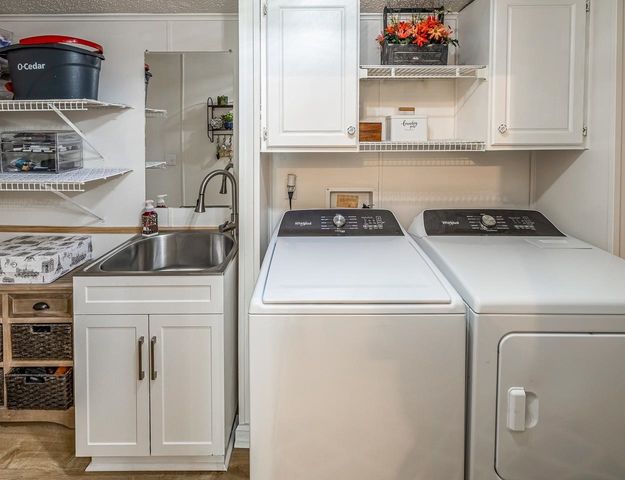 445 Riverwind Drive, Hendersonville, NC 28739