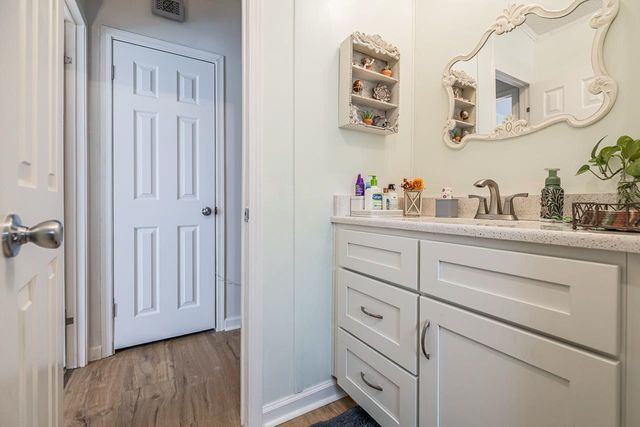 445 Riverwind Drive, Hendersonville, NC 28739