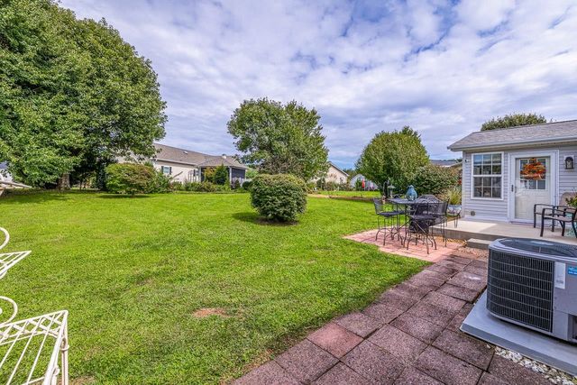 445 Riverwind Drive, Hendersonville, NC 28739