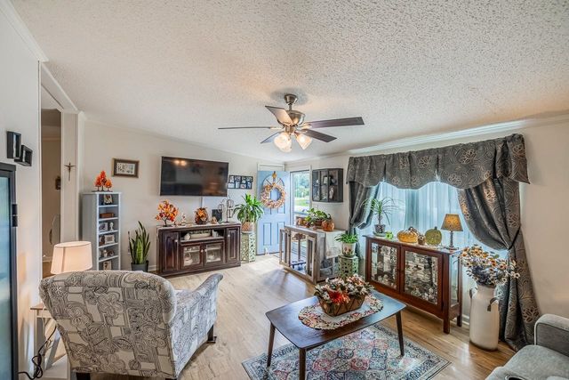 445 Riverwind Drive, Hendersonville, NC 28739