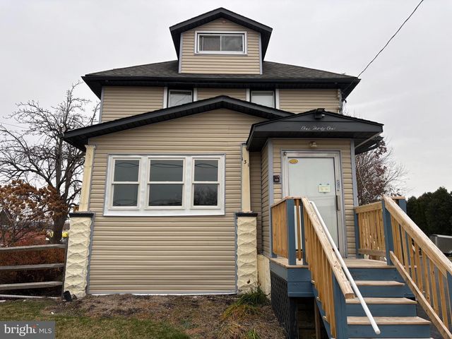 131 HULMEVILLE AVE, Penndel, PA 19047