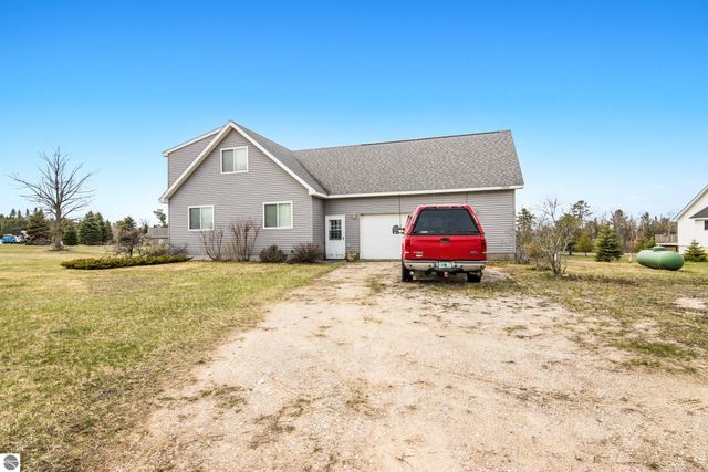 13019 Elk Tip Drive, Rapid City, MI 49676