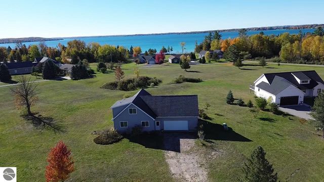 13019 Elk Tip Drive, Rapid City, MI 49676