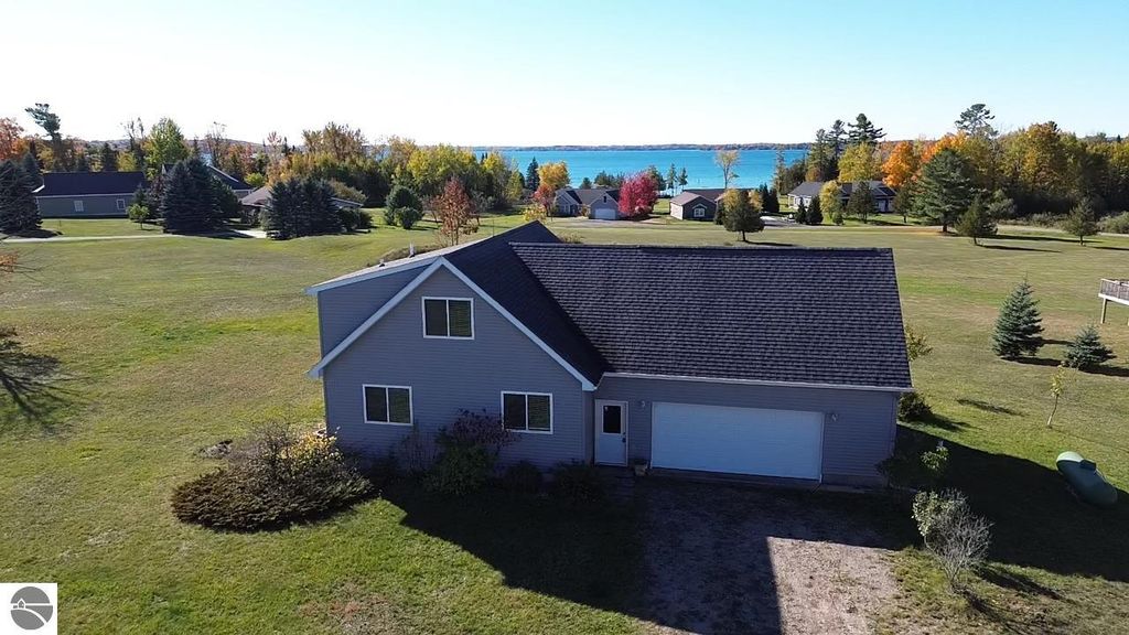 13019 Elk Tip Drive, Rapid City, MI 49676