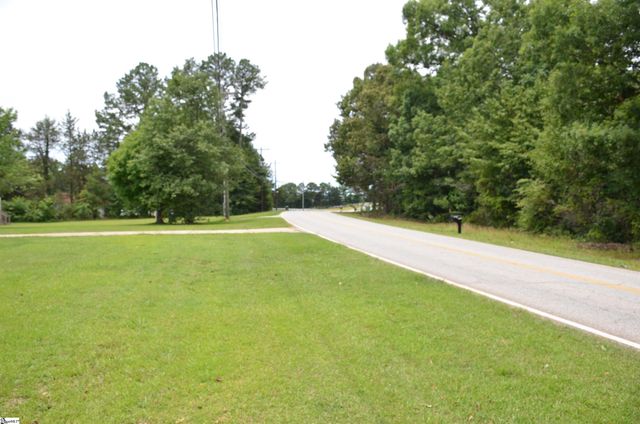 733 Brockman Mcclimon Road, Greer, SC 29651