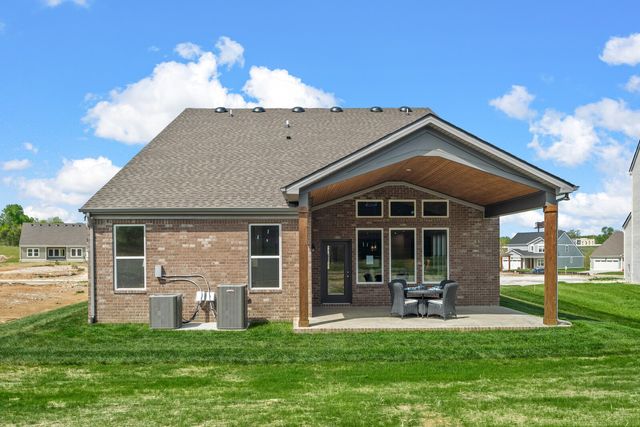 7716 Hatcher Heights Dr, Fairview, TN 37062