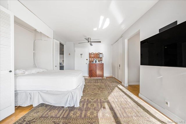 125-10 Queens Boulevard 1411, Kew Gardens, NY 11415