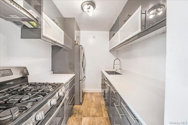 125-10 Queens Boulevard 1411, Kew Gardens, NY 11415