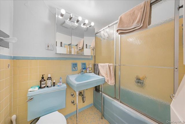 125-10 Queens Boulevard 1411, Kew Gardens, NY 11415