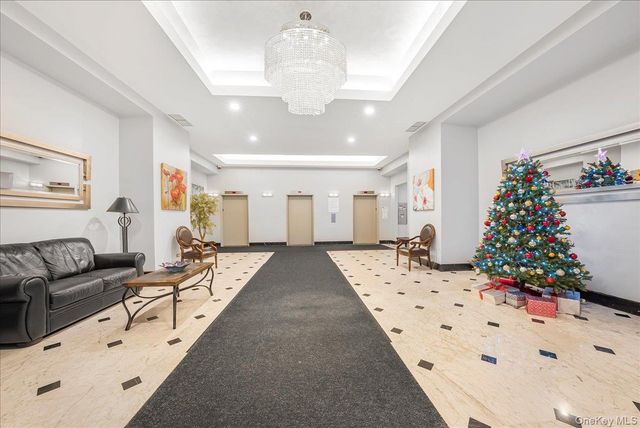 125-10 Queens Boulevard 1411, Kew Gardens, NY 11415