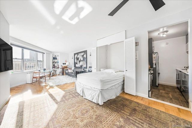 125-10 Queens Boulevard 1411, Kew Gardens, NY 11415